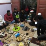 Juga Sampaikan Kamtibmas, Bhabinkamtibmas Polsek Pujon Polres Batu Hadiri Pertemuan Rutin Perangkat Desa