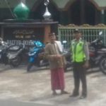 Angota Polsek Kasembon Polres Batu Lakukan Fiat Pengamanan Sholat Jumat Berikan Rasa Aman