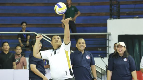 Ketua PBVSI Jatim Apresiasi Turnamen Voli Tingkat Pelajar SMA/SMK se-Jatim di DBL Arena