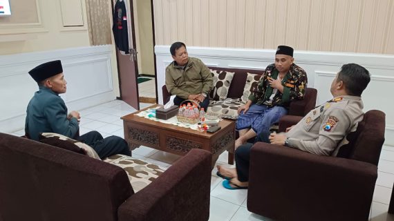 Giat Sambang Warga Jelang Pilkada 2024, Bentuk Upaya Polisi RW Polres Batu Untuk Tingkatkan Harkamtibmas