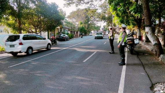 Tingkatkan Kamseltibcar Lantas Di Pagi Hari, Warga Batu Apresiasi Satlantas Polres Batu