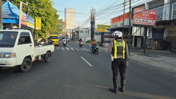 Gelar Anggota, Satlantas Polres Batu Pastikan Arus Lalin Lancar Saat Weekend