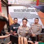 Buka Turnamen Bulutangkis Antar Media, Waka Polda Jatim dan Insan Pers Gelar Deklarasi Pilkada Damai