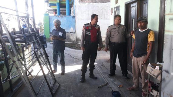 Polisi RW Polres Batu Giat Sambang Desa, Jaga Situasi Kamtibmas Jelang Pilkada 2024 Tetap Kondusif