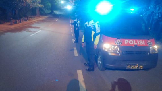 Giat Blue Light Patroll, Personel Polres Batu Jaga Situasi Kamtibmas Di Wilayah Menjelang Pilkada Tahun 2024