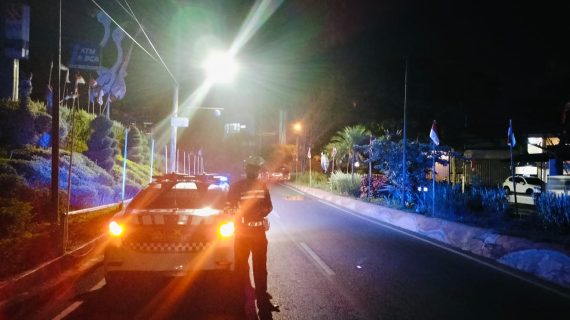 Pastikan Situasi Kamtibmas Aman Kondusif, Personil Polres Batu Giat Blue Light Patroll Jelang Pilkada Tahun 2024