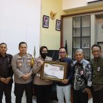 Satlantas Polres Sumenep Raih Penghargaan Badan Publik Informatif dari Komisi Informasi