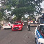 Pastikan Aman dan Lancar, Personel Satlantas Polres Batu Sebar Lebar Giat Strong Point Saat Weekend