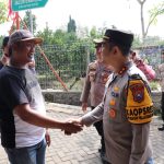 Support Program Presiden Republik Indonesia Asta Cita, Kapolres Batu bersama Personil Terjun Langsung Gelar Jumat Curhat di Kopi Sabin Desa Sumbergondo