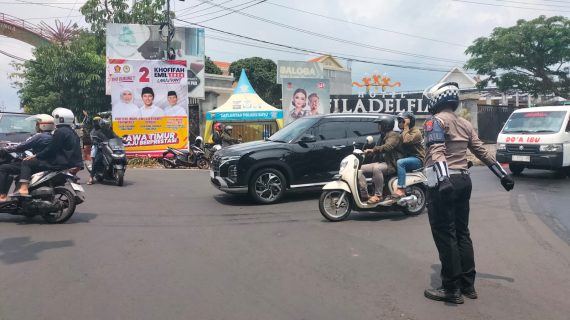 Polres Batu Gencarkan Kegiatan Poros Pagi, Pastikan Kelancaran dan Keamanan Lalu Lintas