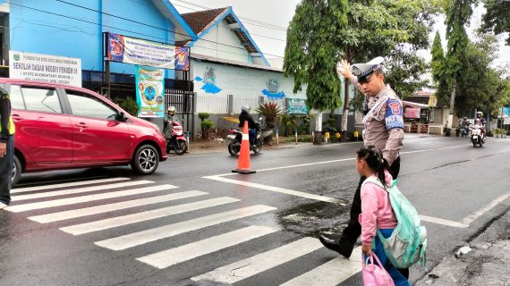 Poros Pagi Polres Batu Wujud Komitmen Keamanan Jelang Nataru dan Pasca Pilkada 2024