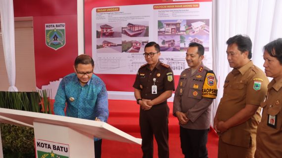 Kapolres Batu Bersama PJ Walikota Batu dan Forkopimda Resmikan Pasar Unggas, Pos Polisi, dan Gudang Aset Pemerintah Kota Batu