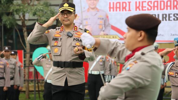 Kapolres Batu Pimpin Upacara Hari Kesadaran Nasional, Tekankan Profesionalisme dan Sinergi